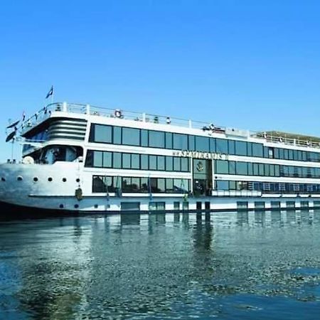 Nile Youth Hotel Luxor Exterior photo